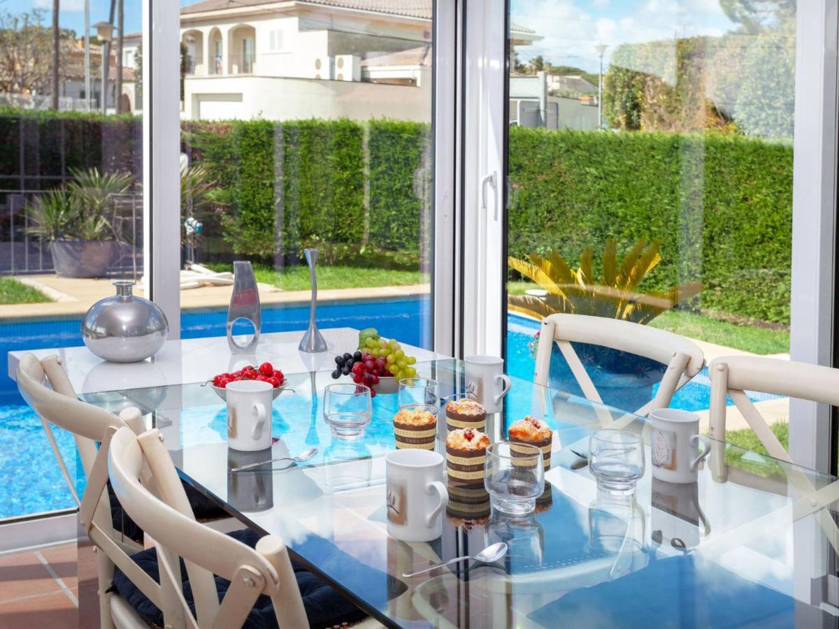 Holiday Home Amsterdam Palamós Buitenkant foto